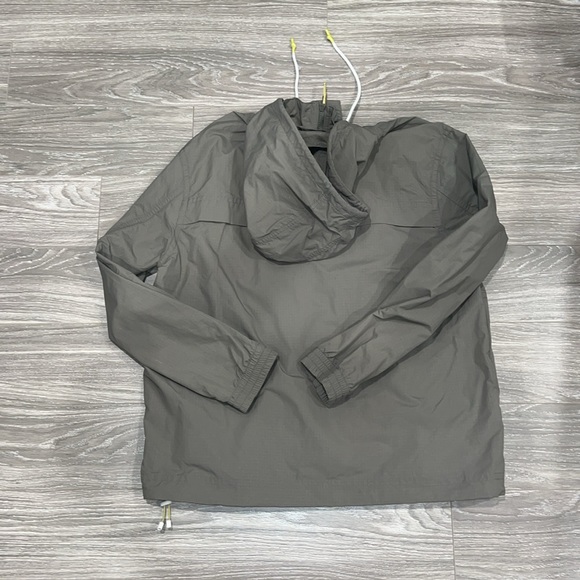 Goodfellow&co rain jacket. Size XL. Tan - Picture 4 of 4